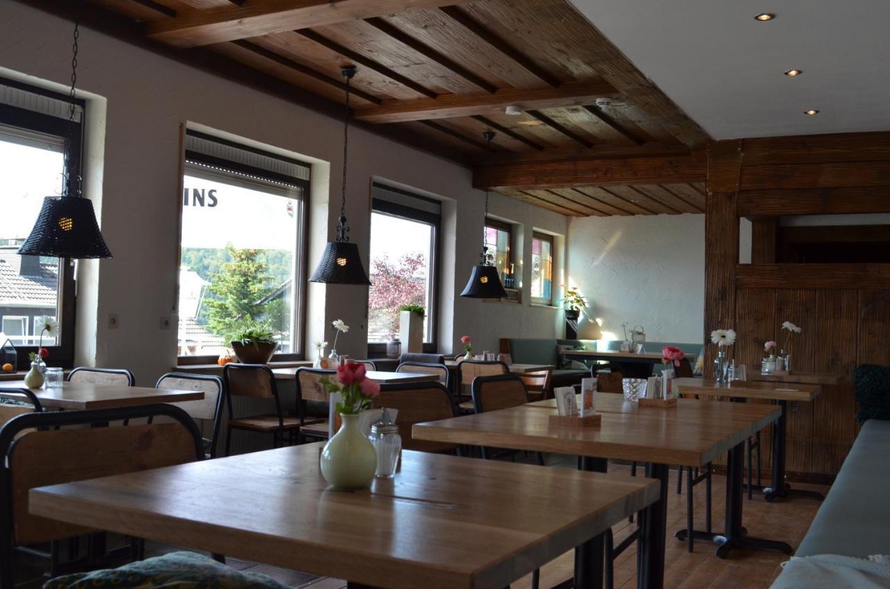Hotel Suedhang Niedersfeld ภายนอก รูปภาพ